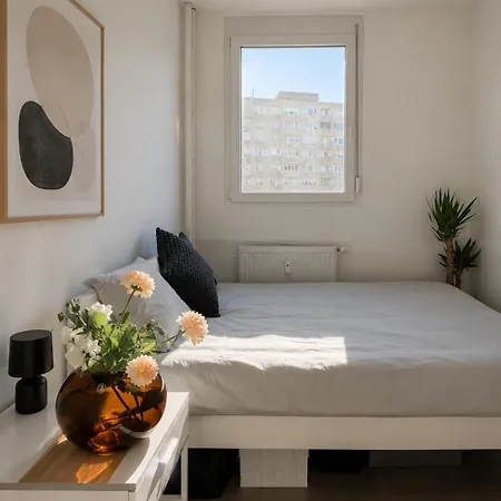 Bright Scandinavian & Balcony *